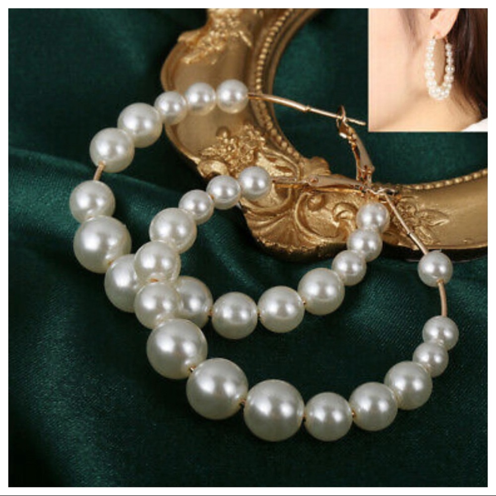 Chic Fabulous Pearl Hoop earrings - Picture 2 of 2